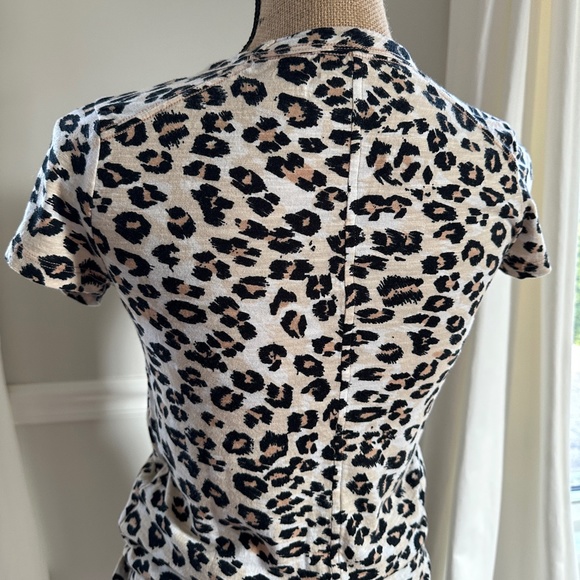 BR Cozy Slub animal print Round neck Tee | Big Cat print - Picture 3 of 6